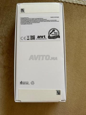 Samsung A17 neuf - 2