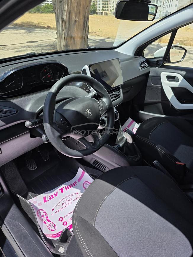 Peugeot 208 Diesel model 11/2014