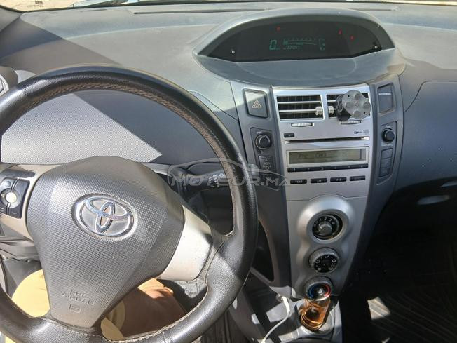 toyota yaris essence