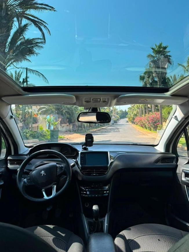 208 white edition 2020