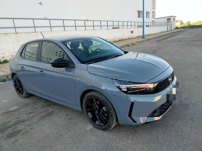 Opel Corsa très bon état.