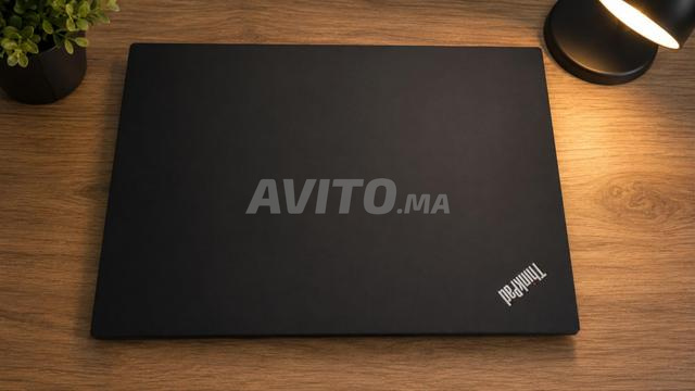 Lenovo ThinkPad T14 - 2