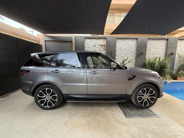 Range Rover Sport gris métallisé