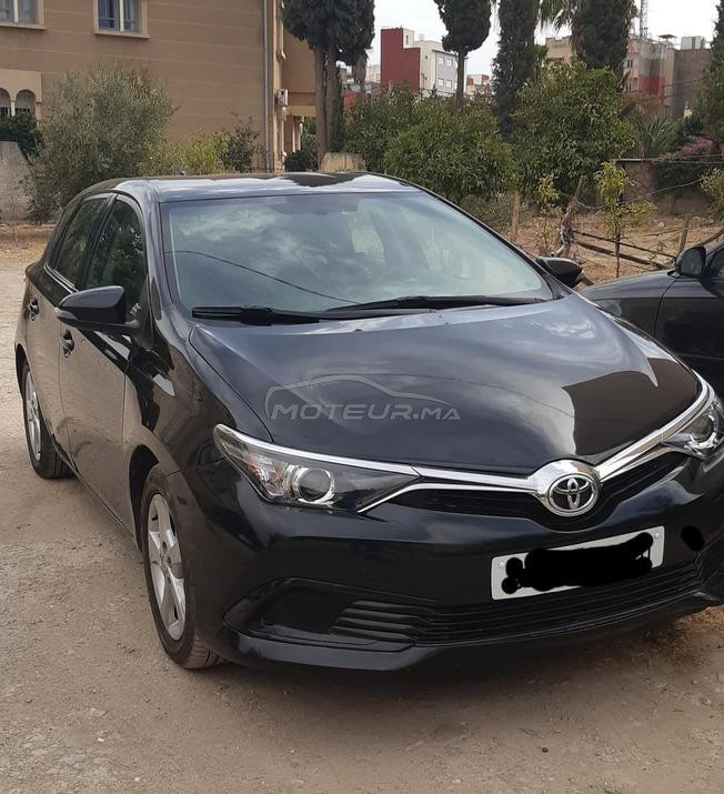 toyota auris 2016