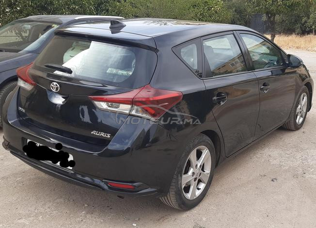 toyota auris 2016