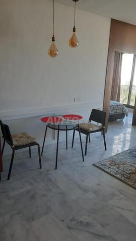 Studio à louer 50 m² à Oasis - 2