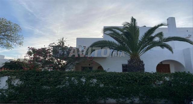 (W.0056) Villa de 1200m² à Cabo Negro - 2