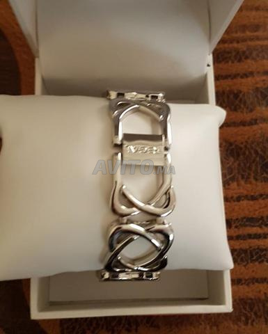 Montre femme Regal origine neuve - 2