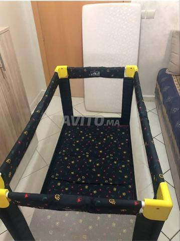 Lit bébé avec matelas