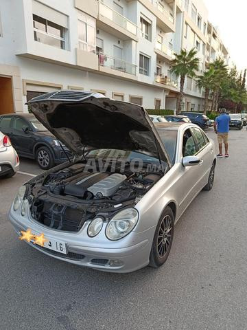 Mercedes-Benz w211 Classe E 220 - 2