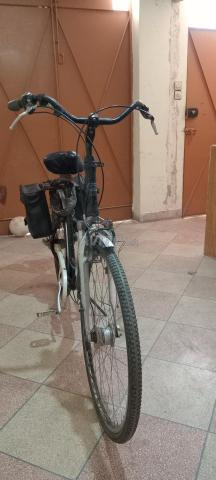 Vélo d'occasion, aluminium pur, avec rayures, 700 - 2