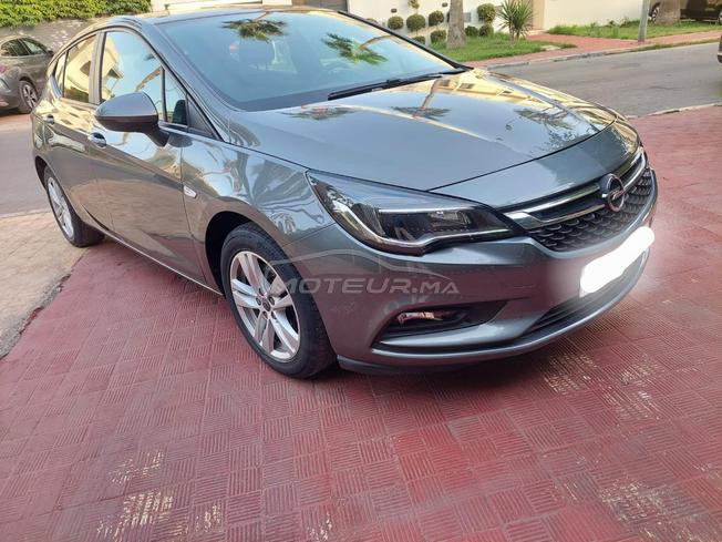 Opel Astra Diesel Manuelle 2019 à Rabat