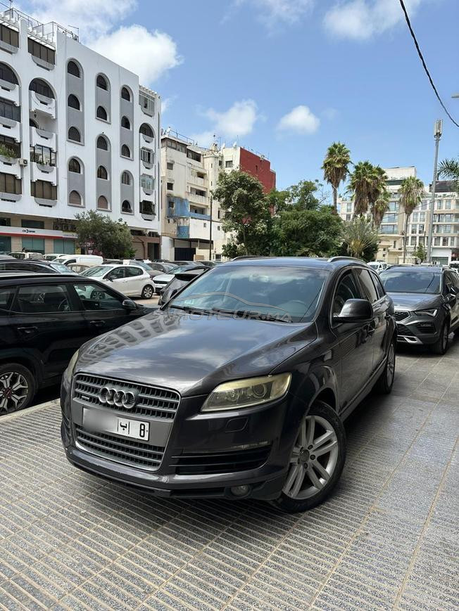 Audi Q7 Premiere main