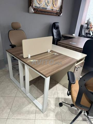 Bureau multi-postes à vendre - 2