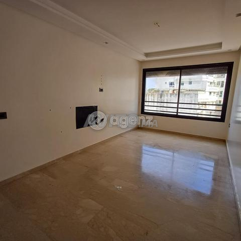 CMN-AN-1951 - Appartement à louer à Anfa