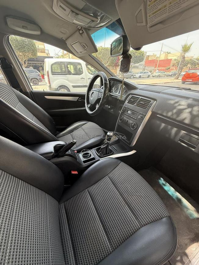 Mercedes classe B 180 d à négocier