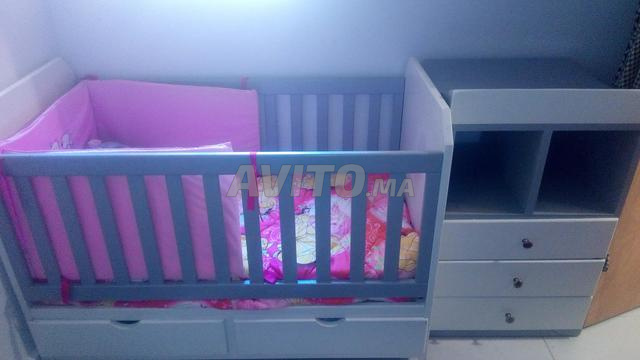 Lit avec armoire pour bébé - 2