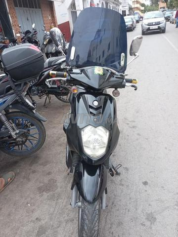 Moto Sym en bon état très bon prix - 2