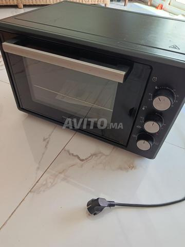فرن كهربائي بحالة شبه جديدة - 2
