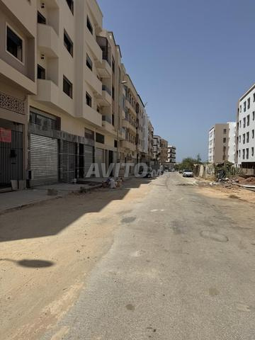 محل 76م مع ميزانين ومنحدر سفلي في سيدي معروف - 2
