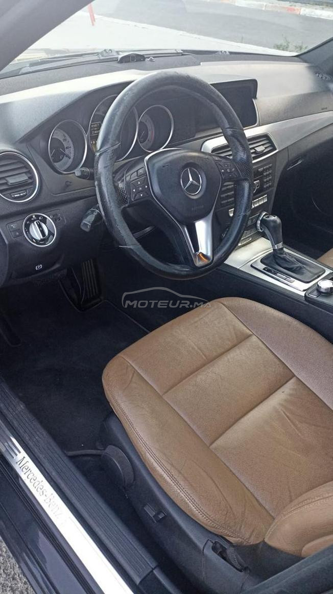Mercedes c220 phase 2 pack amg modèle 2012