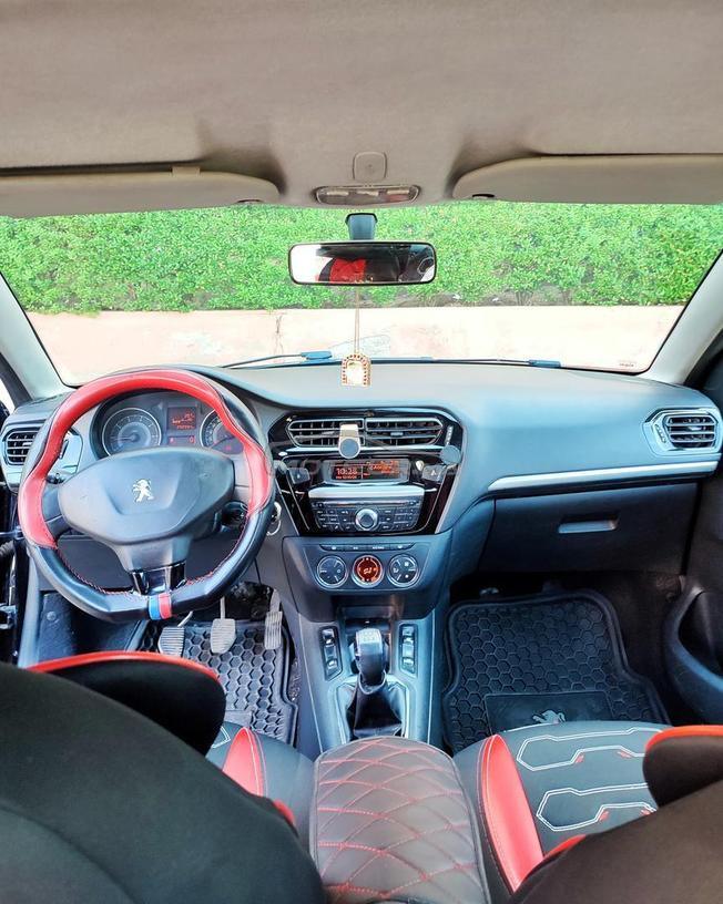 Peugeot 301 Allure 