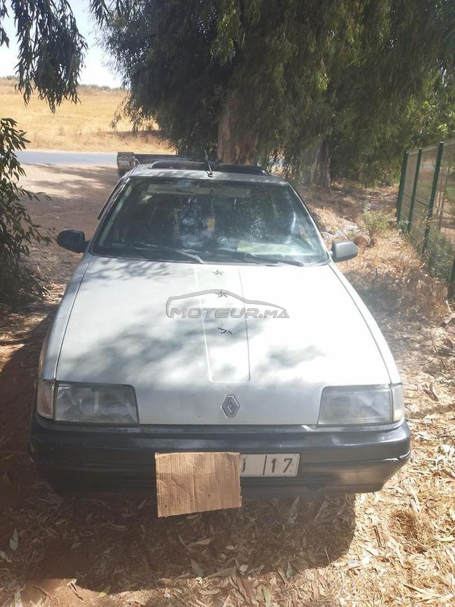 Renault 19 modèle 1989 dédouaner 1994