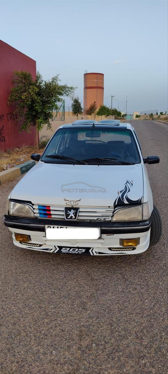 بيجو 205 مازوط