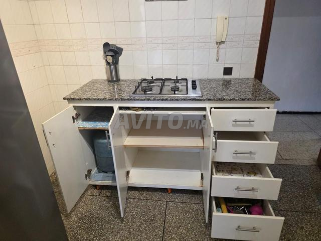 Meuble de cuisine avec plan de travail en granit - 2