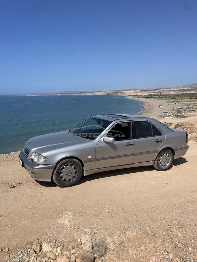 mercedes c 220 tiptronic annee 2000 full options 