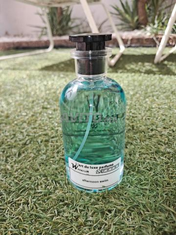 عطر دبليو (سباحة بعد الظهيرة) - 2