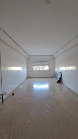 Appartement vide à Almaz
