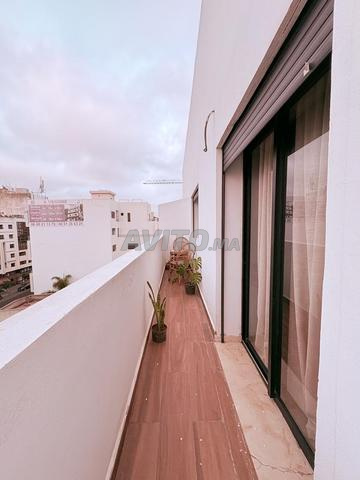 STUDIO MEUBLÉ HAUT STANDING SANS VIS A VIS |