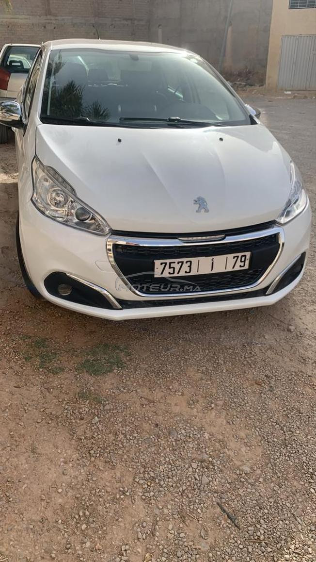 Peugeot 208 Diesel Manuelle 2018 à Fès