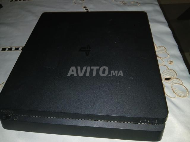 PS4 Slim clonage