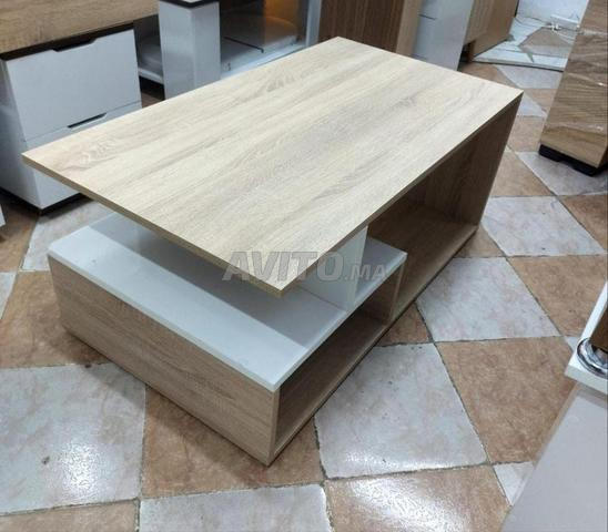 Table de réception moderne - 2