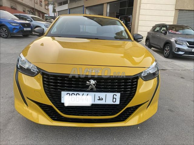 Peugeot 208 Essence Manuelle 2022 à Kénitra