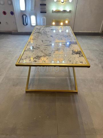 Table de salon moderne - 2