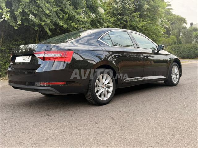 Skoda Superb Diesel Automatique 2021 à Casablanca - 2