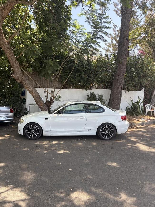 Série 1 coupé e82 123d FULL OPTIONS voiture rare