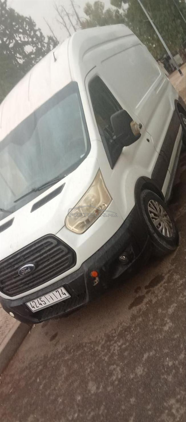 سيارة مزالة بحالة جيدة