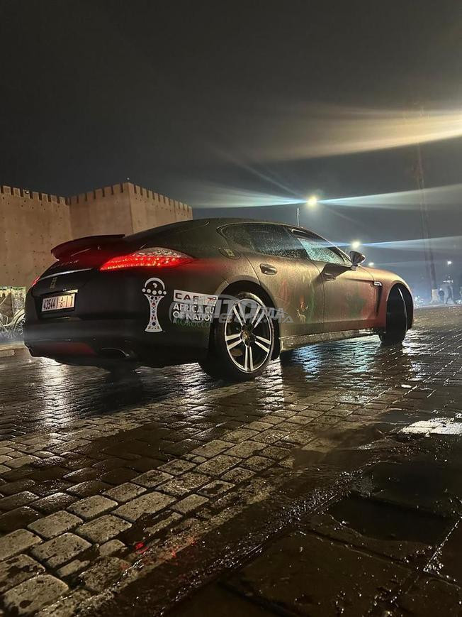 Porsche Panamera Essence 2012 3 litres  v6 300 Ch