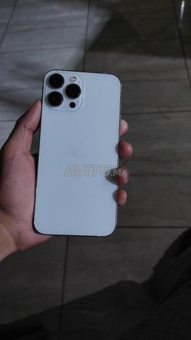 iPhone 13 Pro Max officiel 1 mois