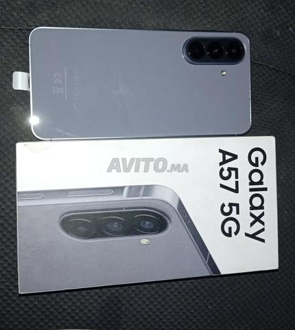 Samsung A57 jamais utilisé - 2