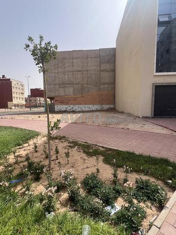 أرض للبيع
