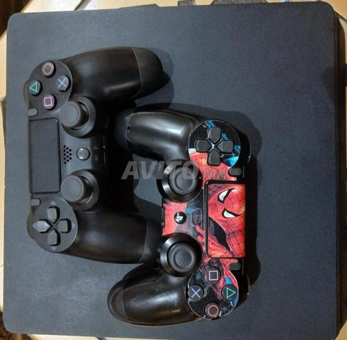 Playstation 4 Slim 500 Go avec 2 manettes - 2