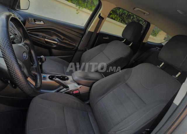 Ford Kuga - 2