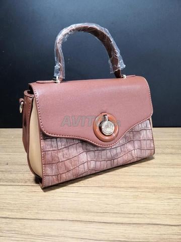 حقيبة يد إسبانية الصنع 👜🔥✨ بألوان كثيرة 💯✅ وجودة رائعة 💫 - 2