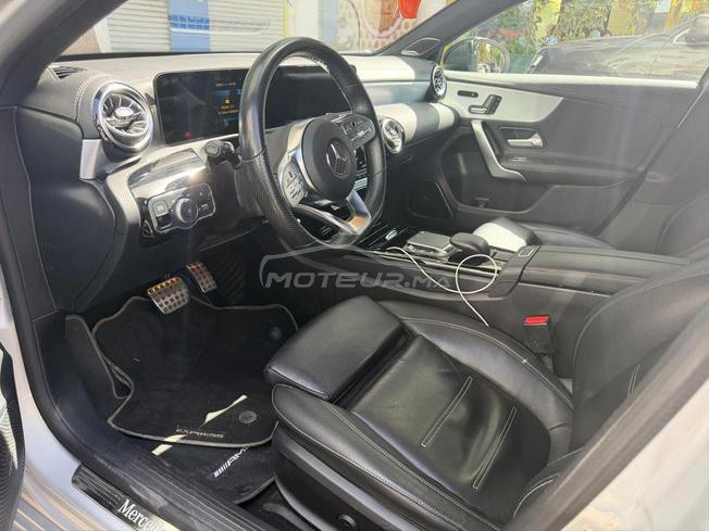 voiture très bon état 