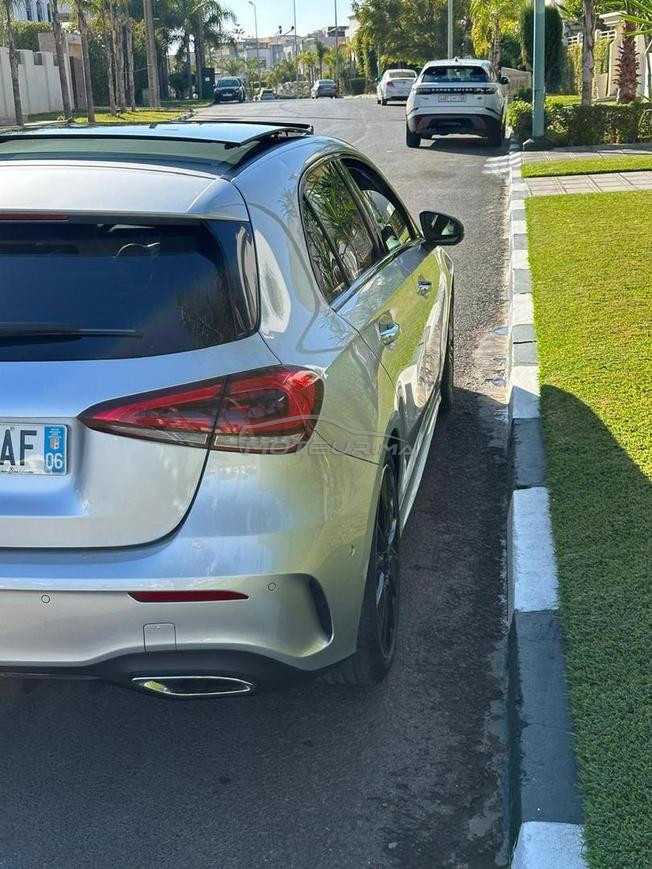 voiture très bon état 